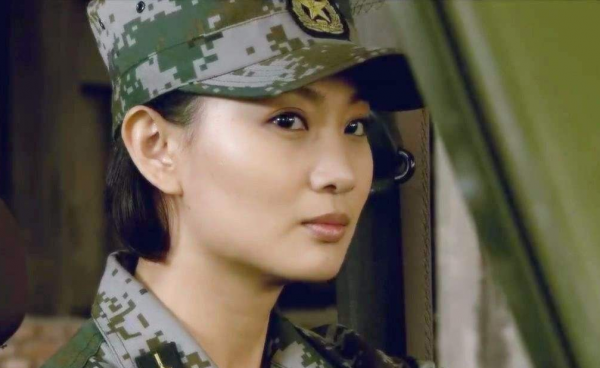 王牌部隊：韓班長可是老熟人，被譽為軍旅劇女神，曾與吳京演情侶