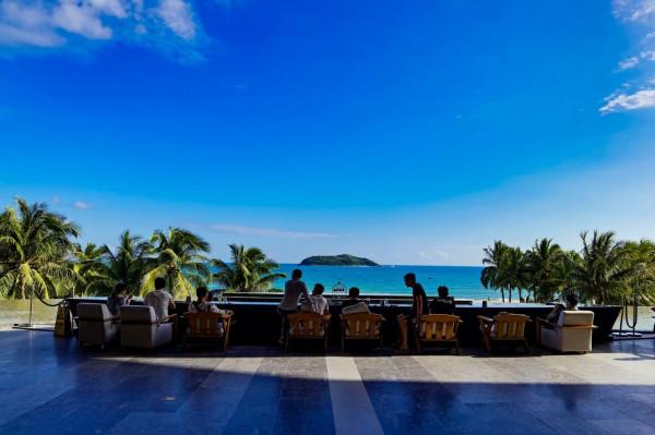 海南:石梅灣的酒店臨近大海美如畫 海南:石梅灣的酒店臨近大海美如畫