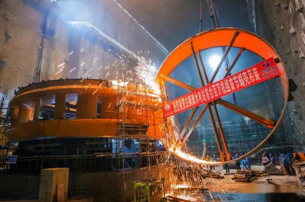 世界三大水電站，前兩個在中國，第二個投產後又是一座“印鈔機”
