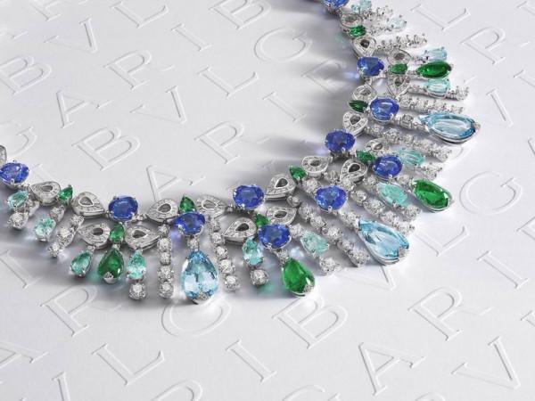 明豔繽紛的璀璨光彩,也是高階珠寶的治癒力 明豔繽紛的璀璨光彩,也是高階珠寶的治癒力