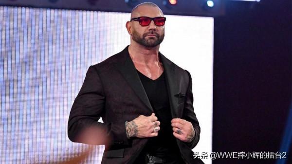 野獸巴蒂斯塔再次出演新電影《小屋敲門》的男主角，已超越強森？