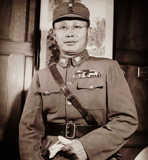 範紀曼:潛伏敵營19年,做過毛人鳳上司,臨刑前用一木板逃出生天 範紀曼:潛伏敵營19年,做過毛人鳳上司,臨刑前用一木板逃出生天