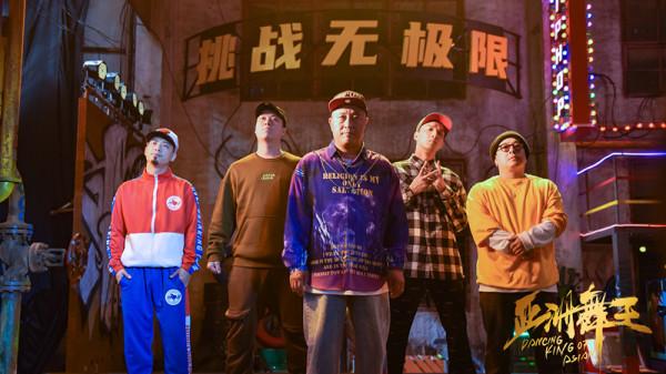 《亞洲舞王》果然拍成電影，尼古拉斯·趙四成主角，劉小光這次行