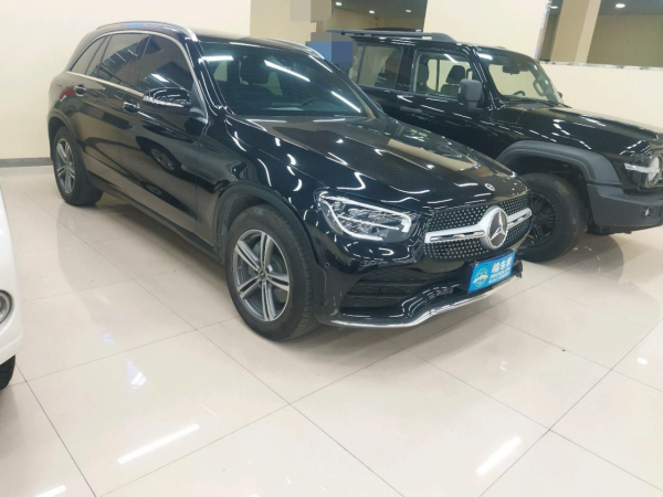 才開兩年掉價13萬，32萬買20款賓士glc真值！晚一步就被別人買走