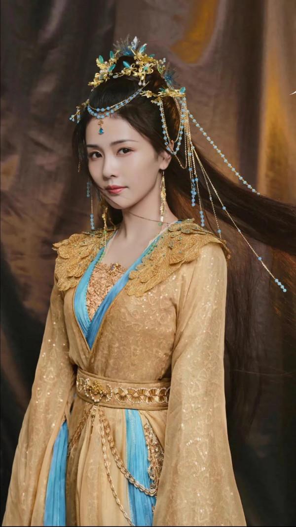 白鹿今年是真火了,《一生一世》《周生如故》兩部劇 白鹿今年是真火了,《一生一世》《周生如故》兩部劇