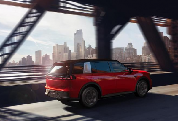 造電瓶車的小牛要造電動車，首款產品官圖釋出，網友：這啥造型啊