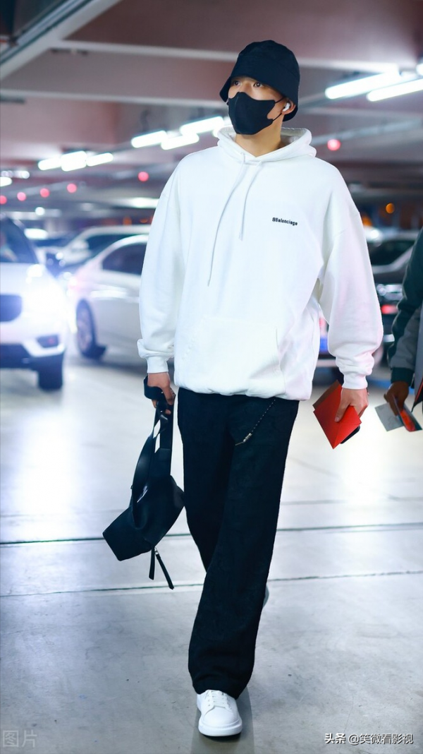 身材微胖的男生不要急，冬季這樣的單品，讓你搭配顯瘦又精神