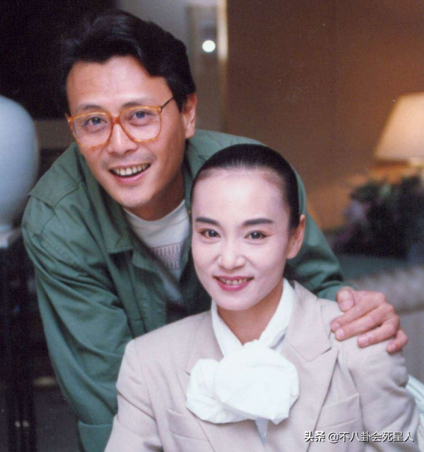 8大瓊瑤男神現狀：大學教書、在美國收租，還有人成億萬富翁​