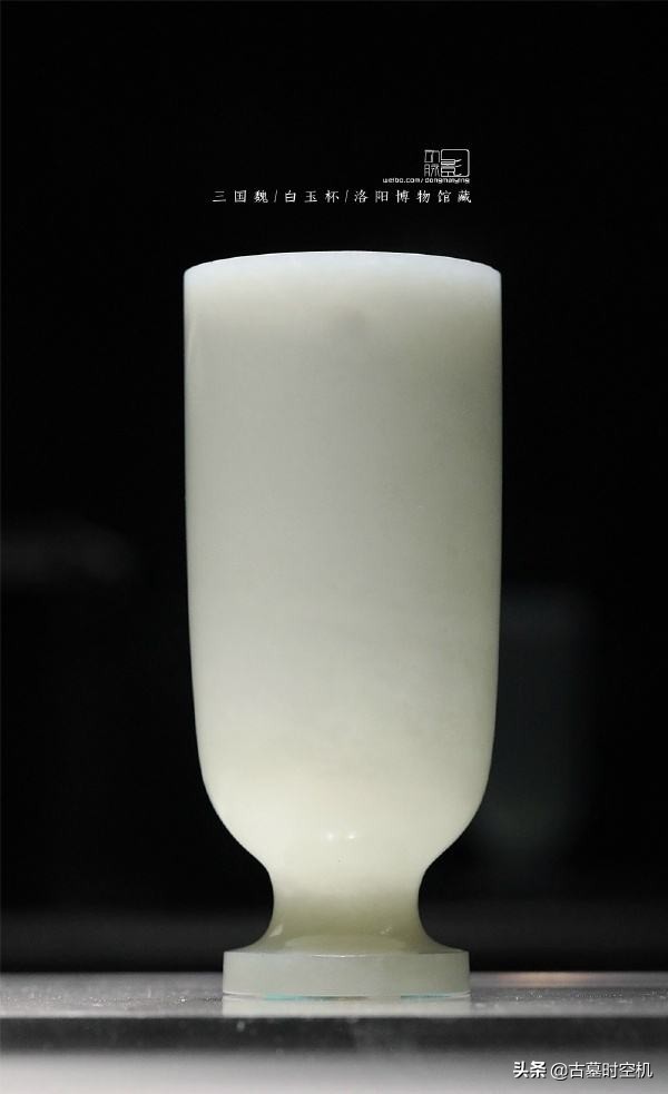 三國古墓出土“無瑕白玉杯”，千年掩埋無損分毫，專家：美到極致