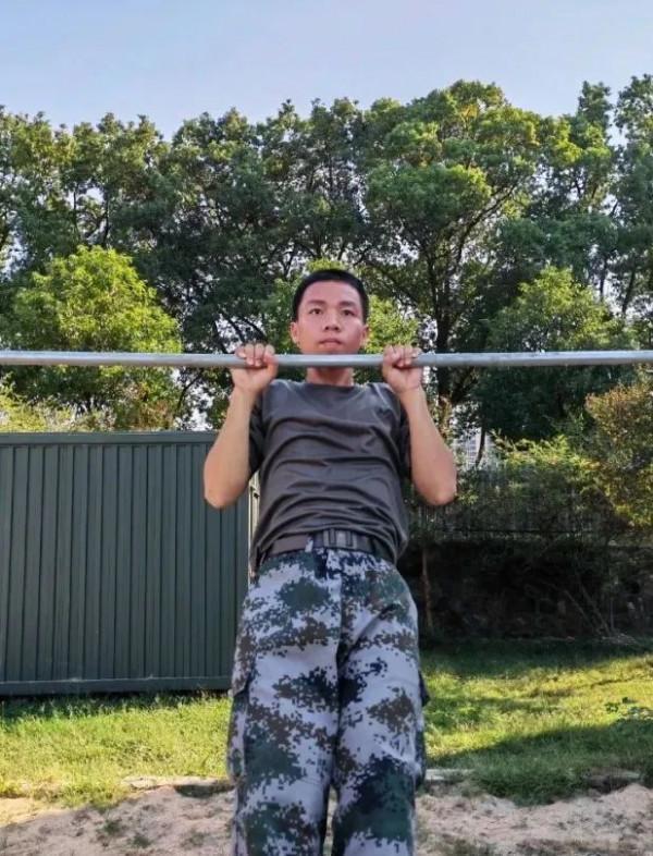 入伍滿月，新兵最新情況來了！（附入伍前後對比照）