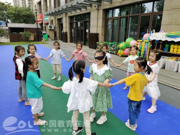 良渚杭行幼兒園開展保護視力宣傳教育