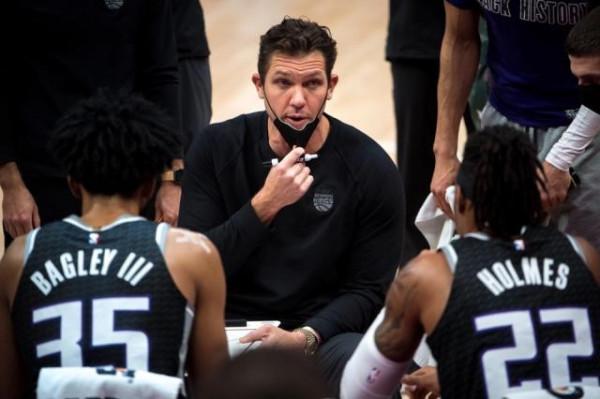 12號秀爆發,3場轟72+14+32,爛隊終於挖到寶!1.6億先生給他讓路 12號秀爆發,3場轟72+14+32,爛隊終於挖到寶!1.6億先生給他讓路