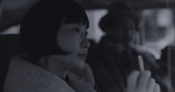 鞏俐這新片苦苦等了兩年，黑白+手持攝像真演絕了？