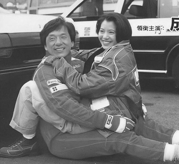 頂撞向華勝，曾被成龍封殺，張智霖卻愛了她29年