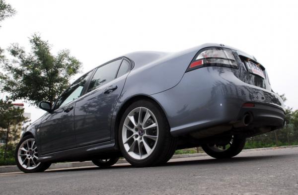 人車合一、極致安全,可以貼地飛行的薩博9-3,到底是什麼樣的車 人車合一、極致安全,可以貼地飛行的薩博9-3,到底是什麼樣的車