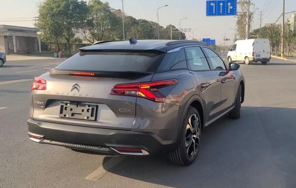 共創凡爾賽C5X，共享我的小改造——擱腳踏板外移