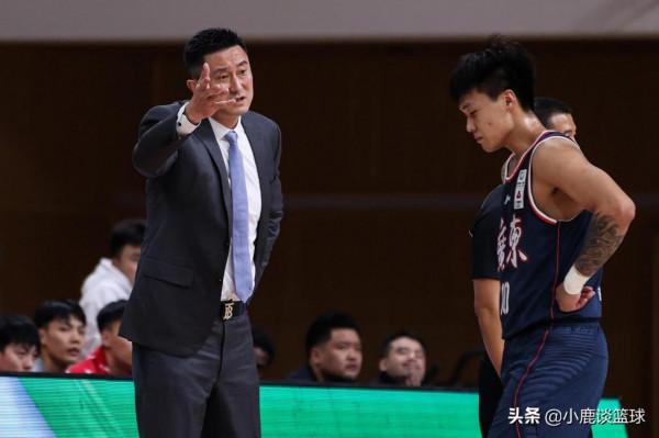 正式官宣!廣東男籃12人大名單終於出爐,杜鋒攜手趙睿衝擊總冠軍 正式官宣!廣東男籃12人大名單終於出爐,杜鋒攜手趙睿衝擊總冠軍