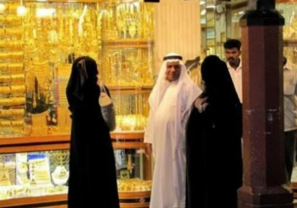 嫁去迪拜的中國女人，穿金戴銀享榮華富貴，卻直言受不了，為啥？