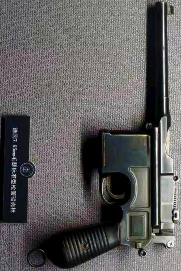 駁克槍原廠製造和收藏品的清晰大圖