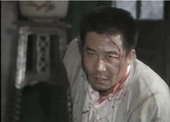 六位鐵道游擊隊王強飾演者，李雪健略勝範偉，不知名演員最像