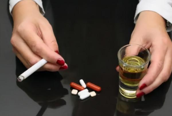 除了頭孢,吃了這5種藥,也不能喝酒,酒友要引起重視 除了頭孢,吃了這5種藥,也不能喝酒,酒友要引起重視