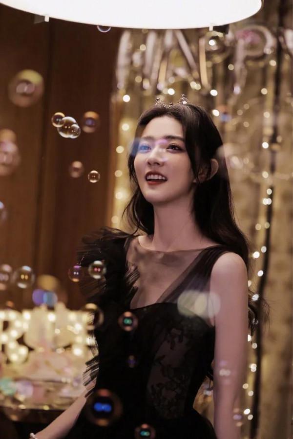 徐璐美照來啦……