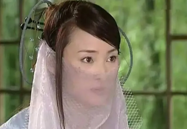 重新定義醜？影視劇裡的“毀容妝”，我笑到生氣，太不敬業了