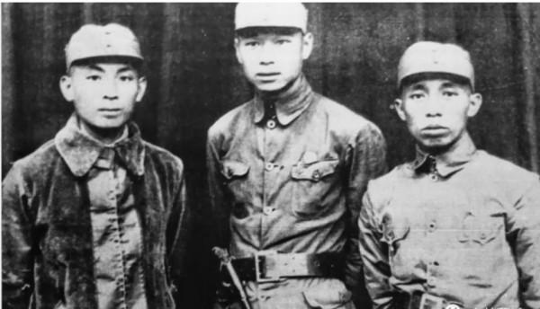 總能預知國軍行動，陳老總問原因，葉飛笑答：跟我打牌就知道了