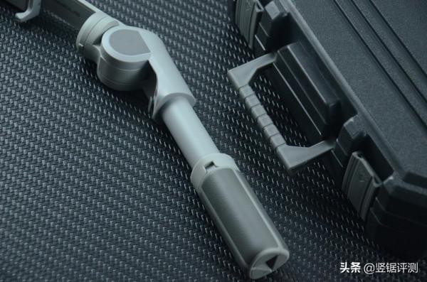 小米有品“黑科技”手機穩定器評測：自動摺疊設計，僅重300克