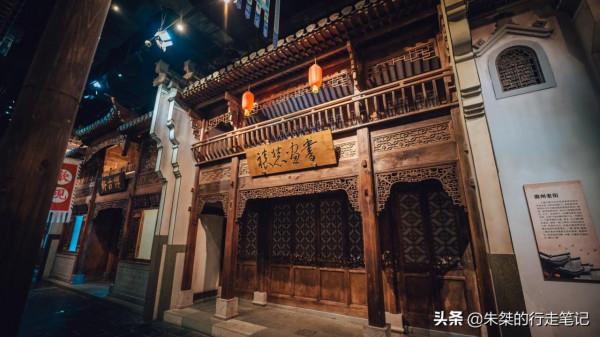 走進安徽名人館，透過展出近千位名人，瞭解安徽的歷史與省情