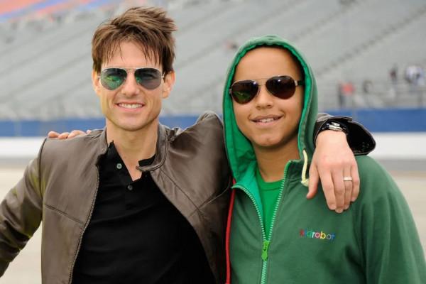 湯姆克魯斯帶兒子外出引騷亂!網友:兒子比你老 湯姆克魯斯帶兒子外出引騷亂!網友:兒子比你老