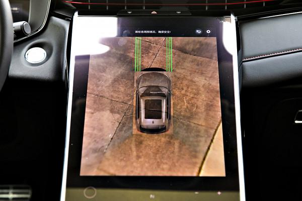 智駕開箱丨底盤和操控是給我最大的驚喜,場地試駕上汽R汽車MARVEL R 智駕開箱丨底盤和操控是給我最大的驚喜,場地試駕上汽R汽車MARVEL R