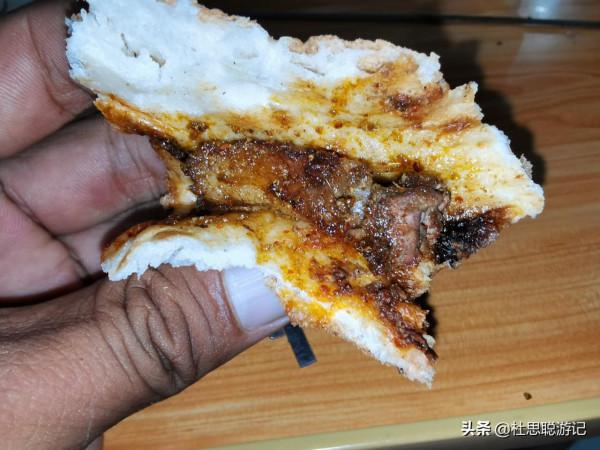 漢EV自駕新疆昭蘇縣，美食廣場排隊一小時終於吃上網紅燒烤