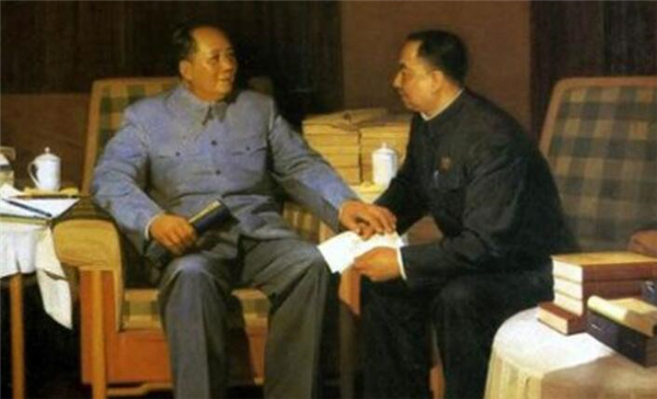 毛主席晚年迷上看電影，中央借來李小龍電影，邵逸夫卻異常緊張