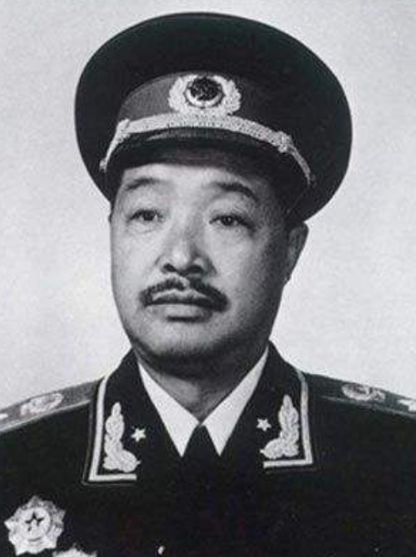 建國初期共十大元帥，為何只有其中三位被毛澤東稱之為“老總”