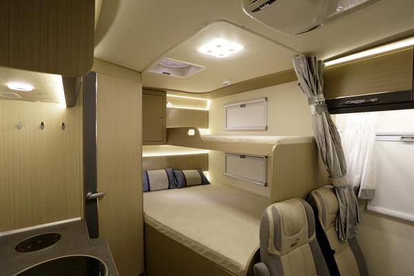 中美合資品牌，高階品質價格親民瑞弗V800E房車，為大廠品質點贊