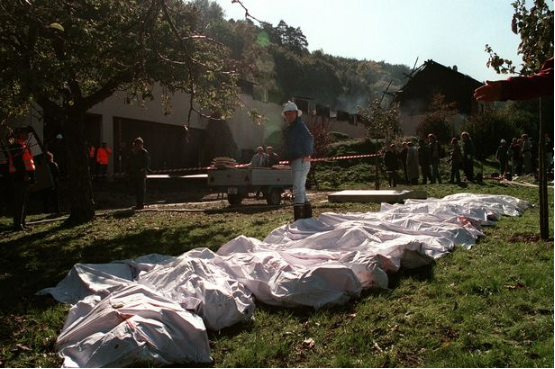 英媒揭恐怖邪教“太陽聖殿教”荒誕教規與集體自殺事件 英媒揭恐怖邪教“太陽聖殿教”荒誕教規與集體自殺事件