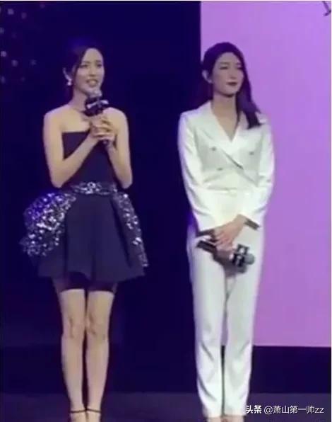 真為難江疏影了，跟84斤的佟麗婭同框，腰勒的衣服全是褶子