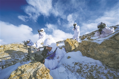 2月14日解放軍報導讀