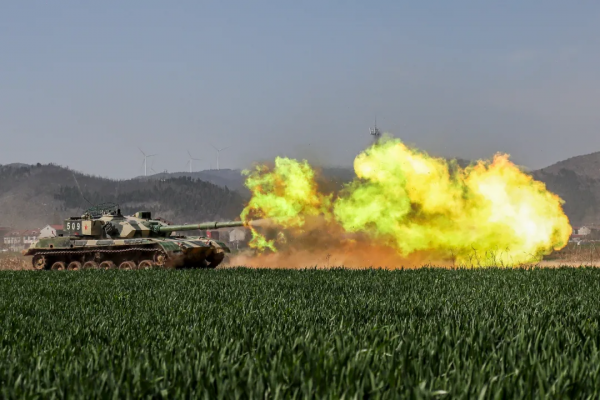 王傑部隊“陸戰猛虎突擊營”報告：霸氣迎虎年！