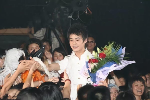 給兩個姐姐買房，渴望親情渴望溫暖，半溫不火的馬天宇讓人心疼