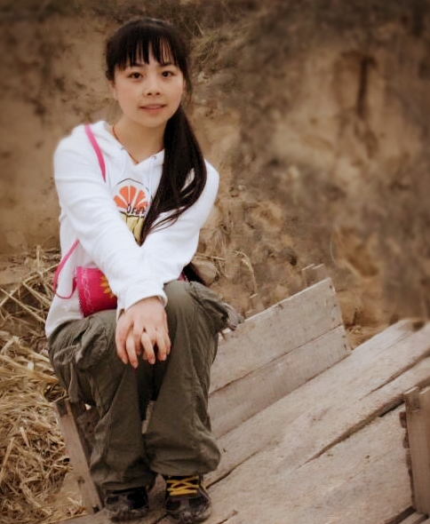 王二妮全家近照,農村姑娘逆襲時尚女神,淳樸老公高大帥氣 王二妮全家近照,農村姑娘逆襲時尚女神,淳樸老公高大帥氣