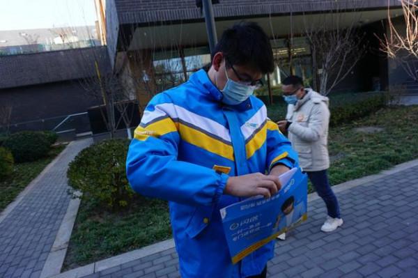 2021年度面孔|他們的故事,只有新冠病毒知道 2021年度面孔|他們的故事,只有新冠病毒知道