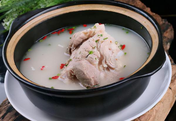 原來“骨頭湯”不補鈣？真正補鈣的是這6種食物，不要錯過哦