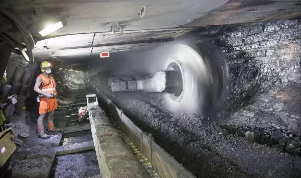 山西平均工資倒數第3,手握國內超30%煤炭,卻10年流失79.65萬人 山西平均工資倒數第3,手握國內超30%煤炭,卻10年流失79.65萬人