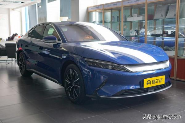 新車｜全新車色+5G網路，配DiLink 4.0，比亞迪漢EV新車到店