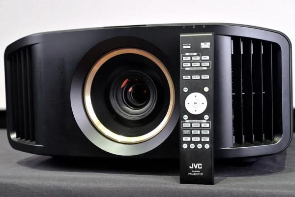 8K60+鐳射光源！滿足你對家庭影院最高規格一切想象力-JVC N98