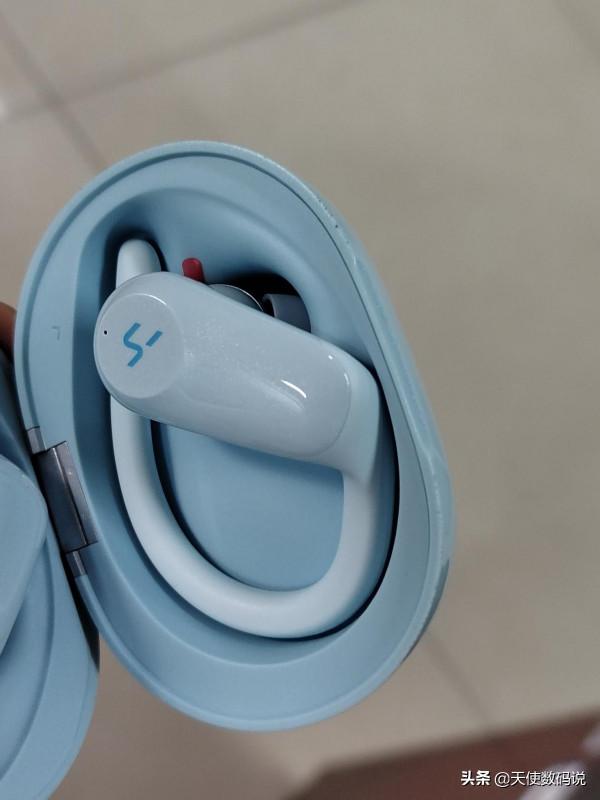 耳掛式運動耳機，不懼運動和汗水的運動神器，hakll action體驗