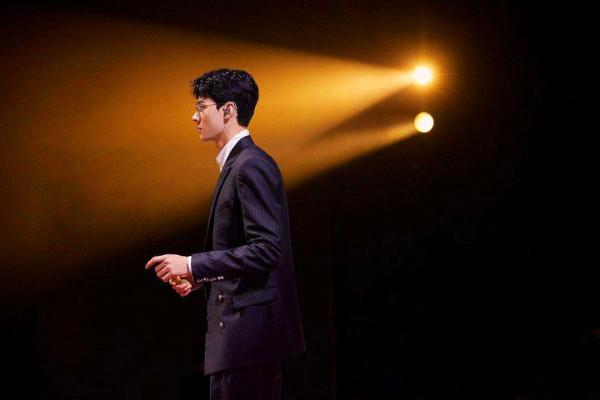 一陣不見判若兩人，臉卻還是那張臉！紅氣養人這門玄學，不得不信