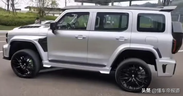 新車 &vert; 與賽博坦克同風格，套件售1&period;98萬元，坦克300火星城市版現身